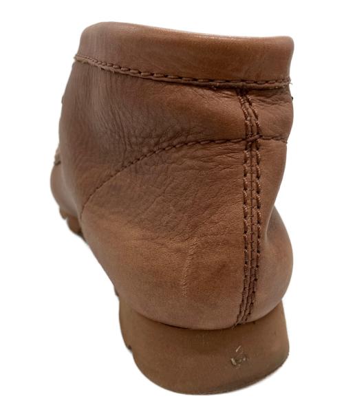 CLARKS（クラークス）CLARKS (クラークス) ワラビーブーツ ブラウン サイズ:26.5の古着・服飾アイテム