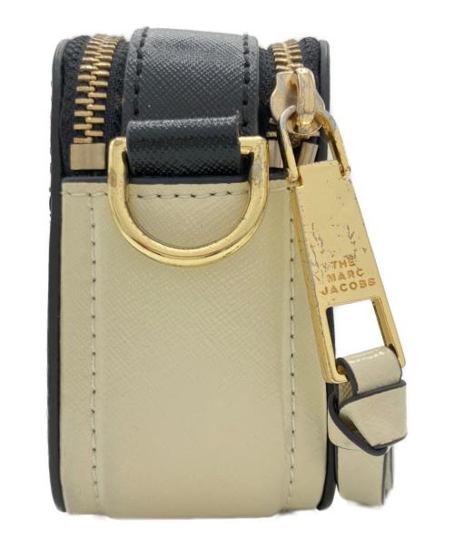 Marc by Marc Jacobs（マークバイマークジェイコブス）Marc by Marc Jacobs (マークバイマークジェイコブス) ショルダーバッグ ホワイト×ブラックの古着・服飾アイテム