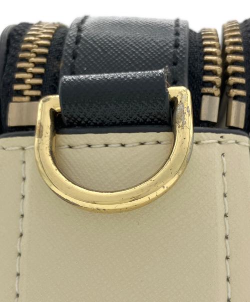 Marc by Marc Jacobs（マークバイマークジェイコブス）Marc by Marc Jacobs (マークバイマークジェイコブス) ショルダーバッグ ホワイト×ブラックの古着・服飾アイテム