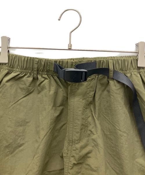 GRAMICCI（グラミチ）GRAMICCI (グラミチ) LOWERCASE NYLON LOOSE SHORT オリーブ サイズ:Mの古着・服飾アイテム