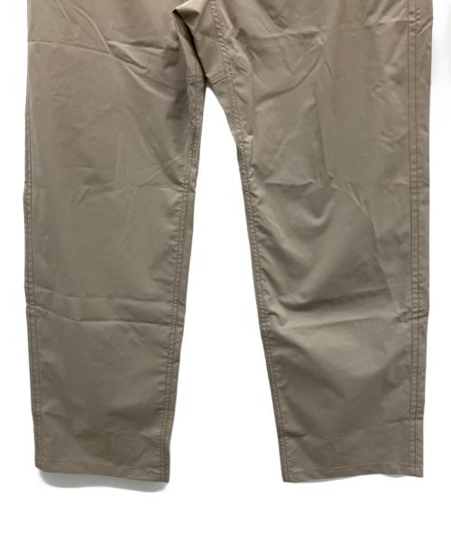 GRAMICCI（グラミチ）GRAMICCI (グラミチ) URBAN RESEARCH (アーバンリサーチ) 別注SOLOTEX STRETCH PANTS ベージュ サイズ:XLの古着・服飾アイテム