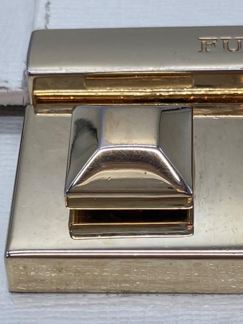 FURLA（フルラ）FURLA (フルラ) チェーンショルダーバッグ ホワイトの古着・服飾アイテム
