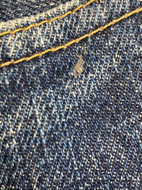 LEVI'S（リーバイス）LEVI'S (リーバイス) ボタンフライデニムパンツ インディゴ サイズ:31の古着・服飾アイテム