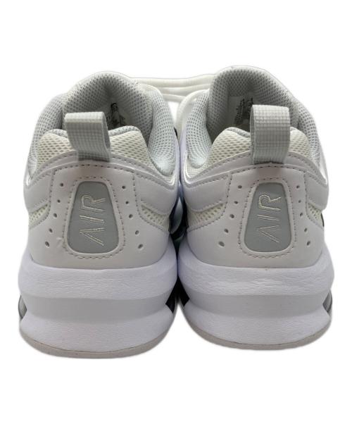 NIKE（ナイキ）NIKE (ナイキ) ローカットスニーカー ホワイト サイズ:24.5 未使用品の古着・服飾アイテム