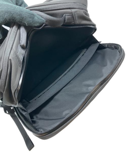 THE NORTH FACE（ザ ノース フェイス）THE NORTH FACE (ザ ノース フェイス) シャトルデイパック ブラック サイズ:不明の古着・服飾アイテム