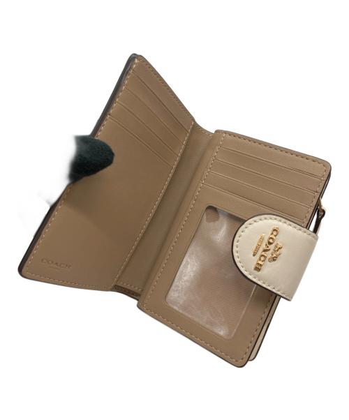 COACH（コーチ）COACH (コーチ) ミディアム コーナー ジップ ウォレット・シグネチャー キャンバス ベージュ×ホワイトの古着・服飾アイテム