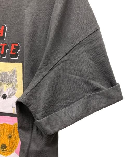 UNFORTUNATE PORTRAIT（-）UNFORTUNATE PORTRAIT (-) Whim Gazette (ウィムガゼット) 半袖カットソー チャコールグレー サイズ:Sの古着・服飾アイテム