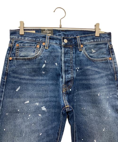 LEVI'S（リーバイス）LEVI'S (リーバイス) 501ペイントボタンフライデニムパンツ インディゴ サイズ:81cm/W32 未使用品の古着・服飾アイテム