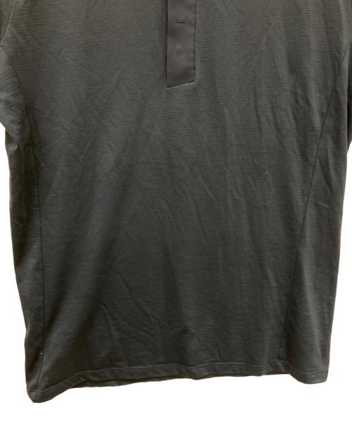 ARC'TERYX（アークテリクス）ARC'TERYX (アークテリクス) ポロシャツ ネイビー サイズ:Ｓの古着・服飾アイテム