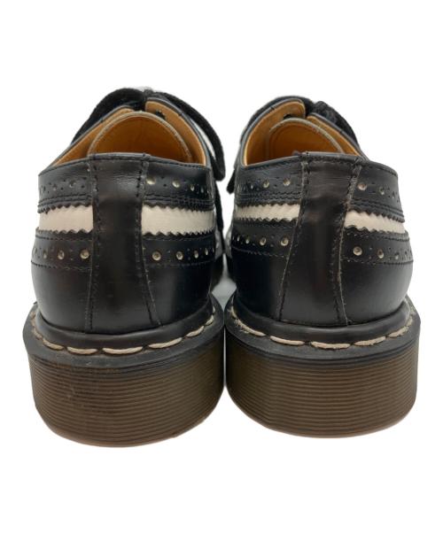 Dr.Martens（ドクターマーチン）Dr.Martens (ドクターマーチン) ウィングチップシューズ ブラック×ホワイト サイズ:24の古着・服飾アイテム