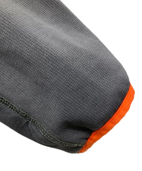MOUNTAIN HARD WEAR（マウンテンハードウェア）MOUNTAIN HARD WEAR (マウンテンハードウェア) ジップパーカー グレー サイズ:Mの古着・服飾アイテム