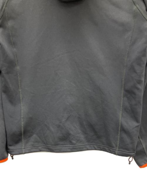 MOUNTAIN HARD WEAR（マウンテンハードウェア）MOUNTAIN HARD WEAR (マウンテンハードウェア) ジップパーカー グレー サイズ:Mの古着・服飾アイテム