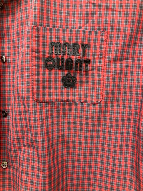 MARY QUANT（マリークヮント）MARY QUANT (マリークヮント) ボリュームスリーブ ブラウス レッド×グレー サイズ:Mの古着・服飾アイテム