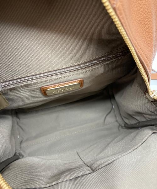 FURLA（フルラ）FURLA (フルラ) スタッズリュック ベージュの古着・服飾アイテム