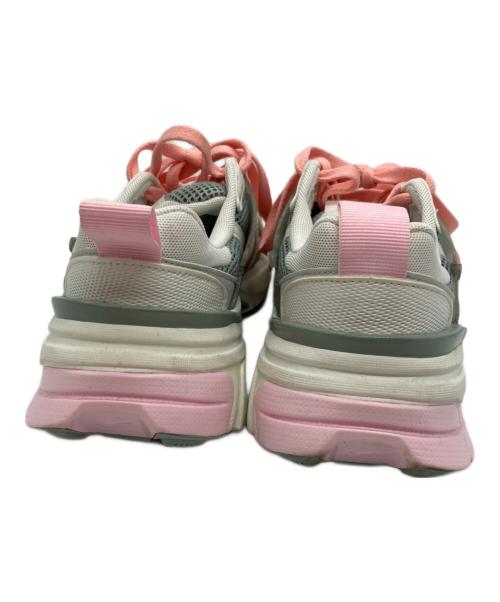 NIKE（ナイキ）NIKE (ナイキ) スニーカー ホワイト×ピンク サイズ:25.5の古着・服飾アイテム