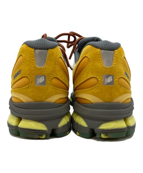 NEW BALANCE（ニューバランス）NEW BALANCE (ニューバランス) スニーカー ホワイト×イエロー×ブルー サイズ:25.5の古着・服飾アイテム