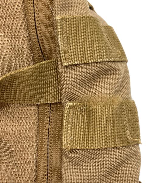 Hazard（ハザード）Hazard (ハザード) ワンショルダーバッグ ベージュの古着・服飾アイテム