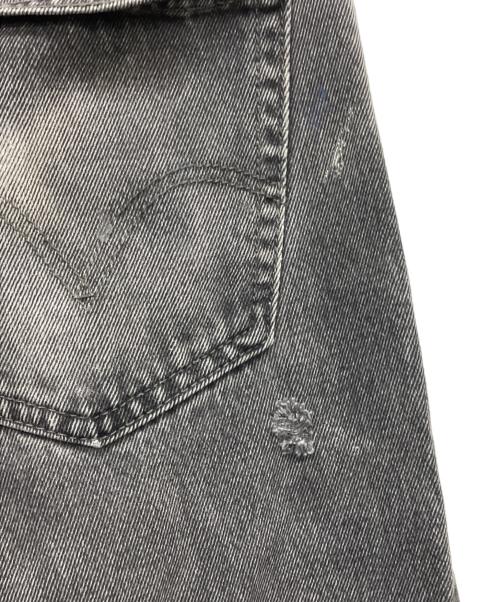 LEVI'S（リーバイス）LEVI'S (リーバイス) デニムパンツ グレー サイズ:W33の古着・服飾アイテム