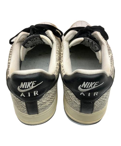 NIKE（ナイキ）NIKE (ナイキ) AIR FORECE1 グレー×ホワイト サイズ:27.5の古着・服飾アイテム