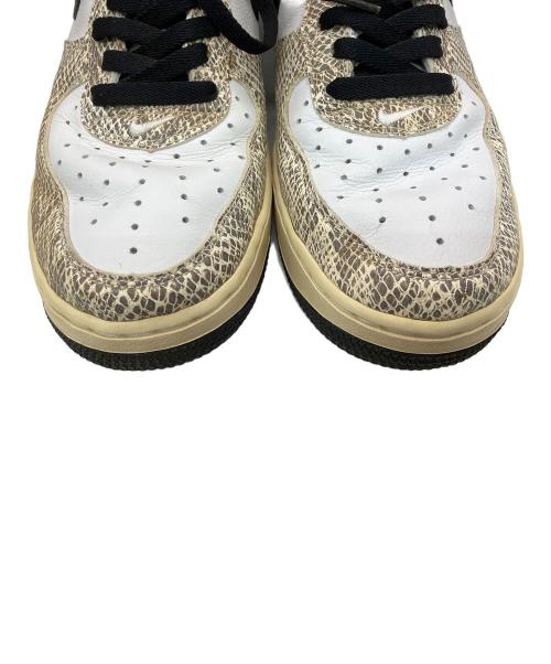 NIKE（ナイキ）NIKE (ナイキ) AIR FORECE1 グレー×ホワイト サイズ:27.5の古着・服飾アイテム
