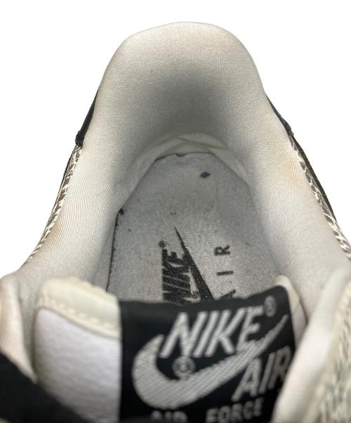 NIKE（ナイキ）NIKE (ナイキ) AIR FORECE1 グレー×ホワイト サイズ:27.5の古着・服飾アイテム