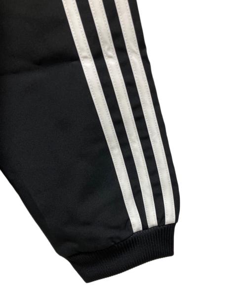 adidas（アディダス）adidas (アディダス) スリーストライプストラックスーツ ブラック サイズ:M 未使用品の古着・服飾アイテム