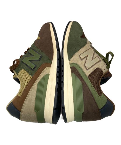 NEW BALANCE（ニューバランス）NEW BALANCE (ニューバランス) スニーカー カーキ×ブラウン サイズ:26の古着・服飾アイテム