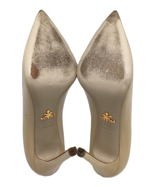 PRADA（プラダ）PRADA (プラダ) ポインテッドトゥパンプス ベージュ サイズ:37の古着・服飾アイテム