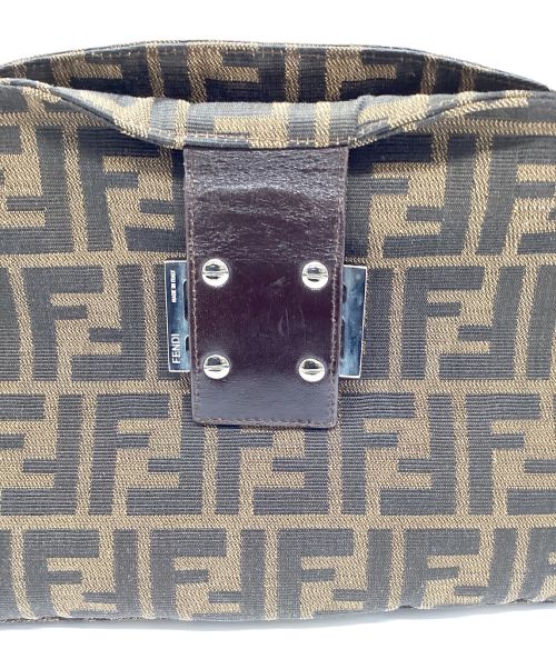 FENDI（フェンディ）FENDI (フェンディ) 円口マンマバケットPMの古着・服飾アイテム