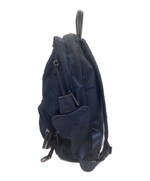 TUMI（トゥミ）TUMI (トゥミ) VOYAGEUR「カーソン」バックパック ネイビーの古着・服飾アイテム