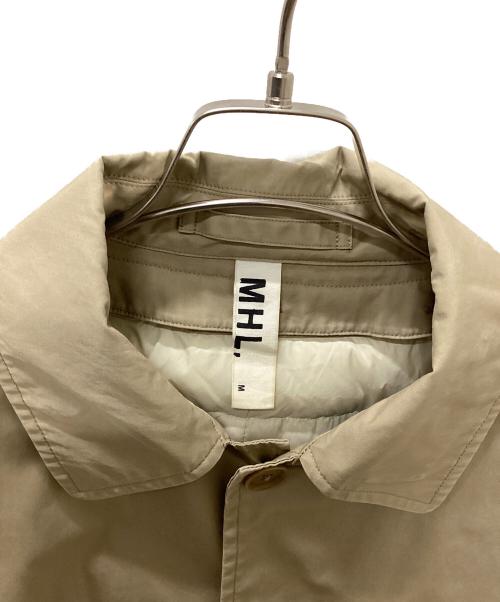 MHL（エムエイチエル）MHL (エムエイチエル) ダウンライナー付ステンカラーコート ベージュ サイズ:Mの古着・服飾アイテム