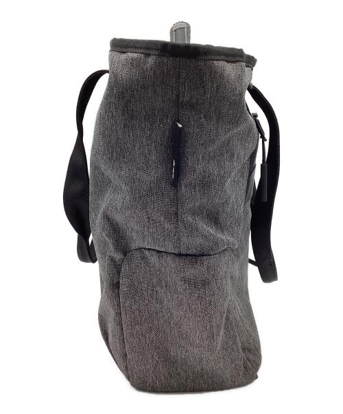 AER（エアー）AER (エアー) トートバッグ グレー×ブラックの古着・服飾アイテム