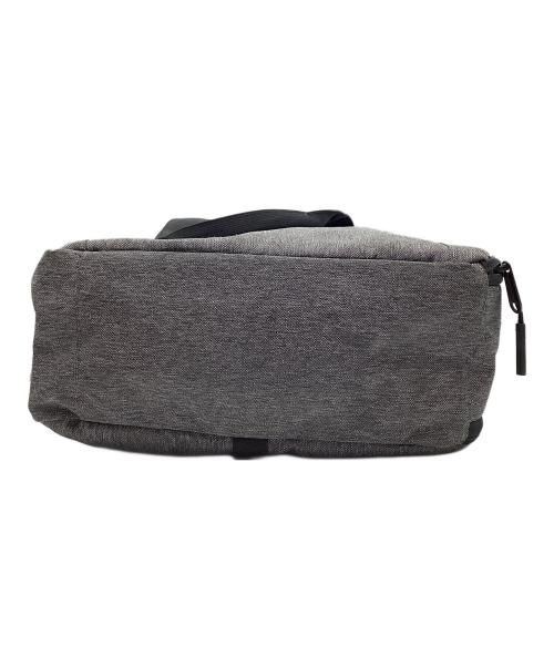 AER（エアー）AER (エアー) トートバッグ グレー×ブラックの古着・服飾アイテム