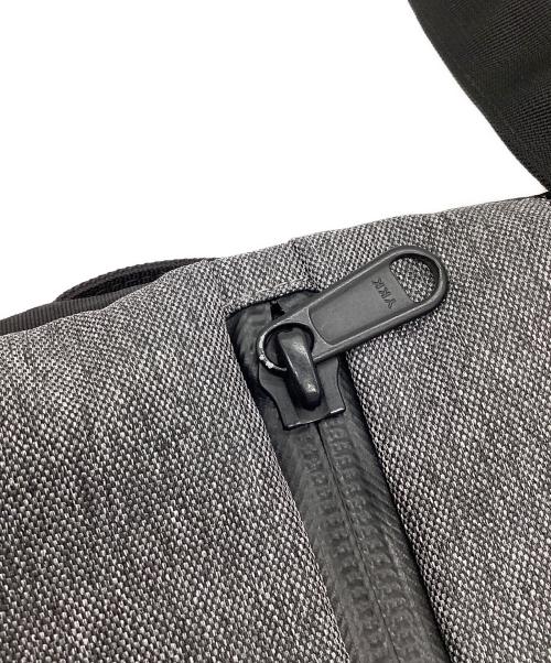 AER（エアー）AER (エアー) トートバッグ グレー×ブラックの古着・服飾アイテム