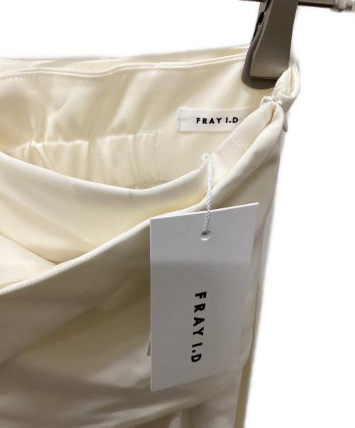 FRAY ID（フレイ アイディー）FRAY ID (フレイ アイディー) アシメラップリボンベルトパンツ アイボリー サイズ:1の古着・服飾アイテム