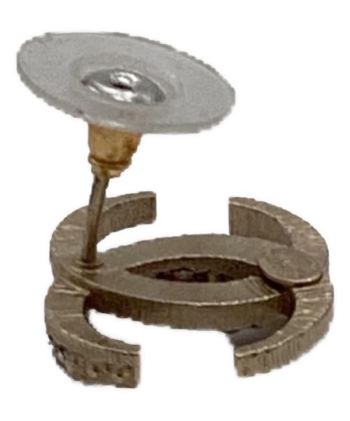 CHANEL（シャネル）CHANEL (シャネル) ラインストーンピアス ゴールドの古着・服飾アイテム