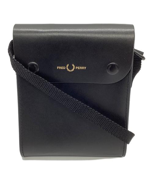 FRED PERRY（フレッドペリー）FRED PERRY (フレッドペリー) レザーサコッシュショルダーバッグ ブラックの古着・服飾アイテム