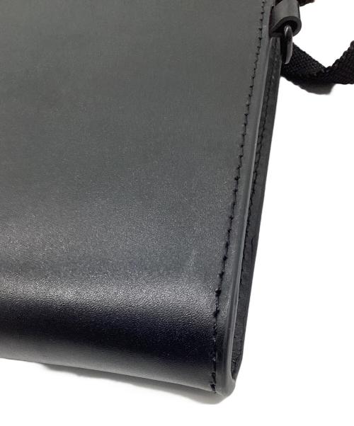 FRED PERRY（フレッドペリー）FRED PERRY (フレッドペリー) レザーサコッシュショルダーバッグ ブラックの古着・服飾アイテム