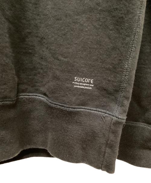 TAKAHIROMIYASHITA TheSoloIst.（タカヒロミヤシタ ザソロイスト）TAKAHIROMIYASHITA TheSoloIst. (タカヒロミヤシタ ザソロイスト) MARK GONZALES (マーク・ゴンザレス) suicoke (スイコック) トリプルコラボスウェットシャツ グレー サイズ:Mの古着・服飾アイテム