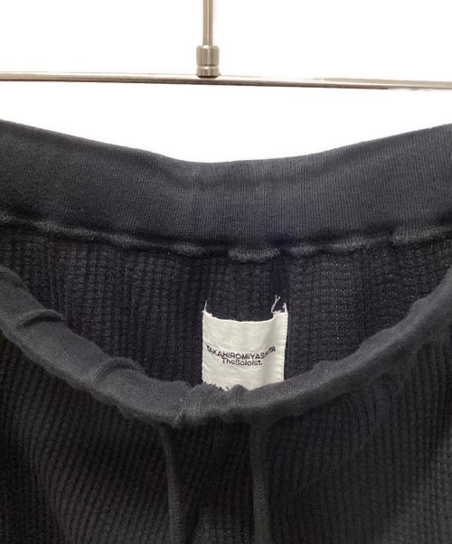 TAKAHIROMIYASHITA TheSoloIst.（タカヒロミヤシタ ザソロイスト）TAKAHIROMIYASHITA TheSoloIst. (タカヒロミヤシタ ザソロイスト) ワッフルニットパンツ ブラック サイズ:48の古着・服飾アイテム