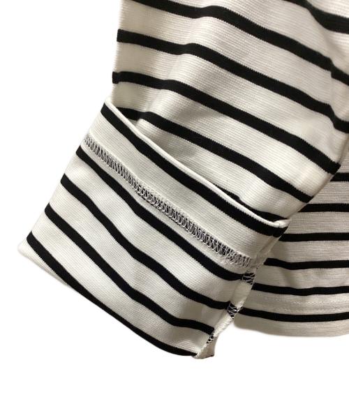 ENFOLD（エンフォルド）ENFOLD (エンフォルド) ドロップショルダーカットソー ホワイト×ブラック サイズ:38の古着・服飾アイテム