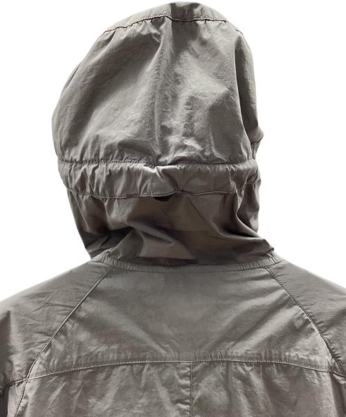 C.P COMPANY（シーピーカンパニー）C.P COMPANY (シーピーカンパニー) ナイロンパーカー グレー サイズ:44の古着・服飾アイテム