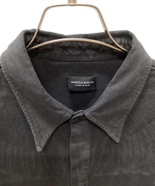 MARCELO BURLON（マルセロバーロン）MARCELO BURLON (マルセロバーロン) シャドーフェザープリントシャツ ブラック サイズ:Mの古着・服飾アイテム