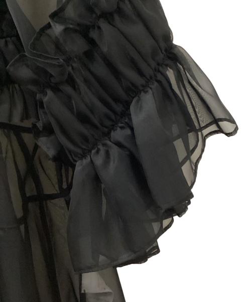 ENFOLD（エンフォルド）ENFOLD (エンフォルド) MELTY ORGANDY DECORATIVE DRESS ブラック サイズ:36の古着・服飾アイテム