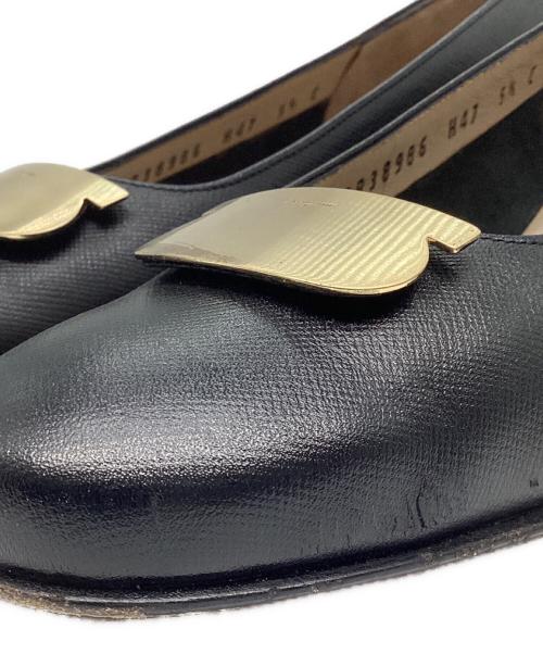 Salvatore Ferragamo（サルヴァトーレ フェラガモ）Salvatore Ferragamo (サルヴァトーレ フェラガモ) ヒールパンプス ブラック サイズ:5 1/2の古着・服飾アイテム
