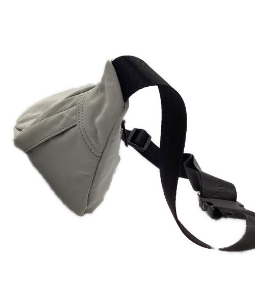 DIESEL（ディーゼル）DIESEL (ディーゼル) ボディバッグ グレーの古着・服飾アイテム
