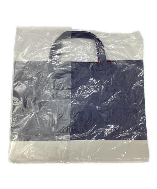 familiar（ファミリア）familiar (ファミリア) トトロのバス停のデニムトートバッグ ネイビー×ホワイト 未使用品の古着・服飾アイテム