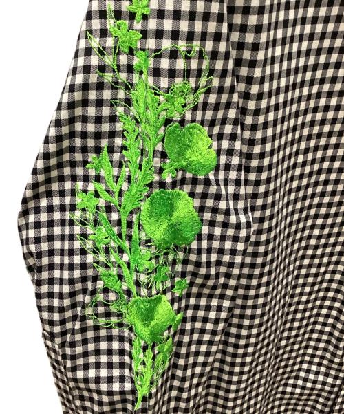 jieda（ジエダ）jieda (ジエダ) フラワーエンブロダイリーシャツ グリーン×ホワイト×ブラック サイズ:2の古着・服飾アイテム