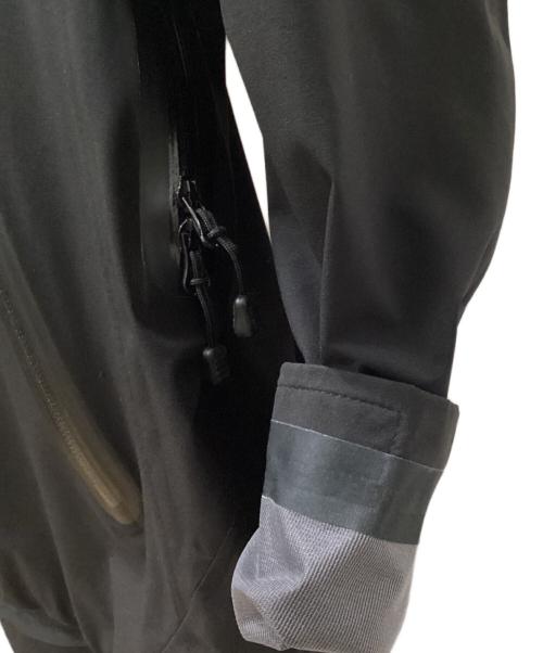 BLACK LABEL CRESTBRIDGE（ブラックレーベル クレストブリッジ）BLACK LABEL CRESTBRIDGE (ブラックレーベル クレストブリッジ) マウンテンパーカー ブラック サイズ:LLの古着・服飾アイテム