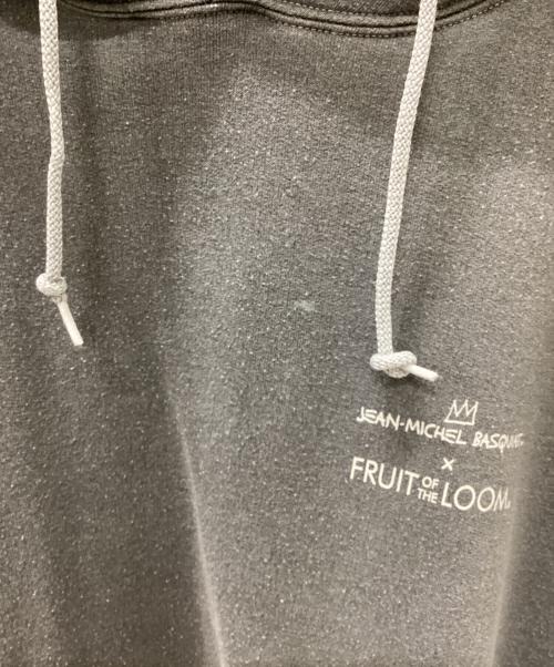 FRUIT OF THE LOOM（フルーツオブザルーム）FRUIT OF THE LOOM (フルーツオブザルーム) Jean-Michel Basquiat (ジャン ミシェル バスキア) バックプリントパーカー グレー サイズ:XLの古着・服飾アイテム